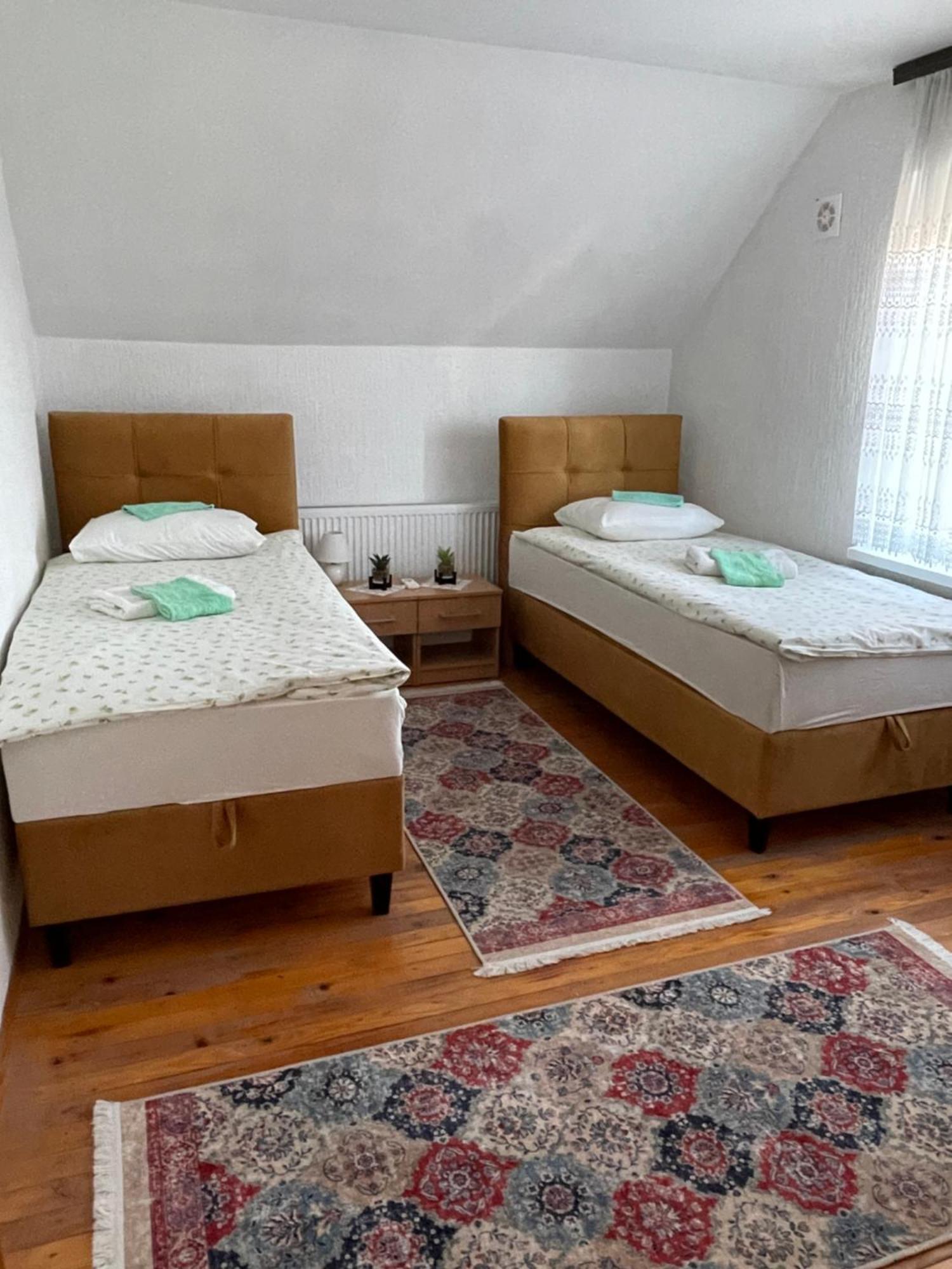 Sobe Lara Appartement Gradacac Buitenkant foto