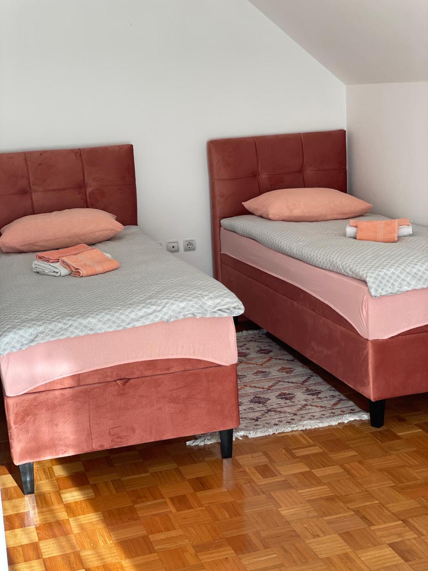 Sobe Lara Appartement Gradacac Buitenkant foto